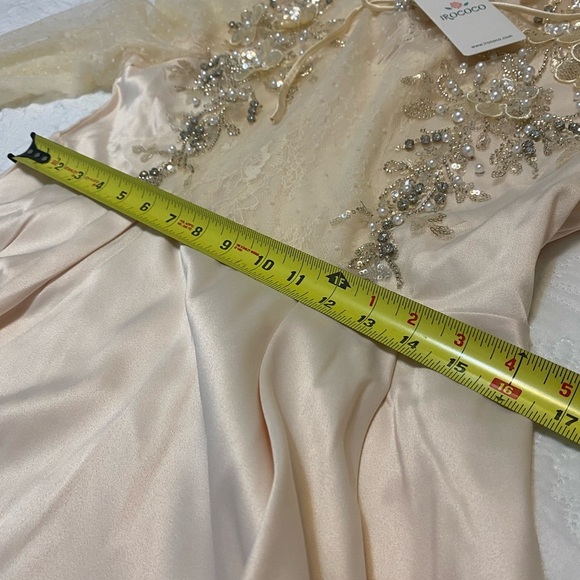 Vintage Elegant Cream Floral Embellished Prom Dress - Picture 5 of 11